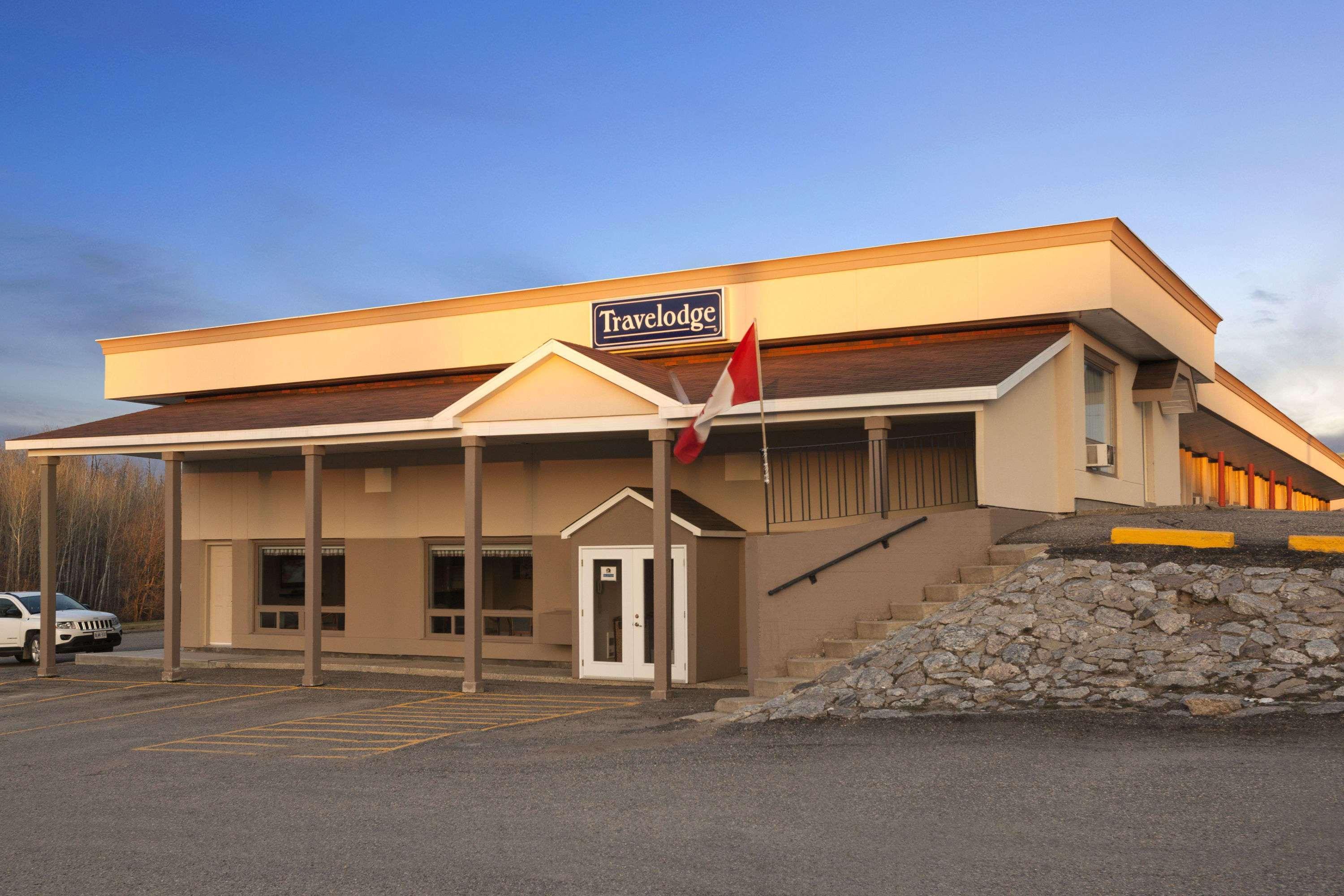 Travelodge By Wyndham Kapuskasing Exteriör bild