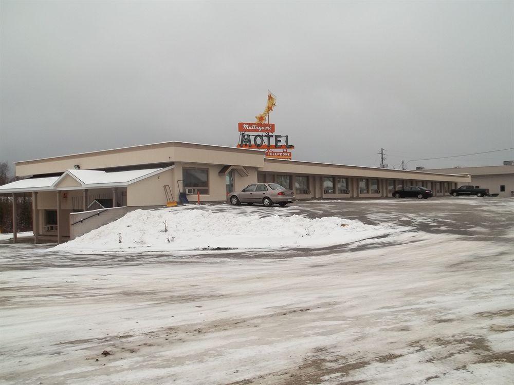 Travelodge By Wyndham Kapuskasing Exteriör bild