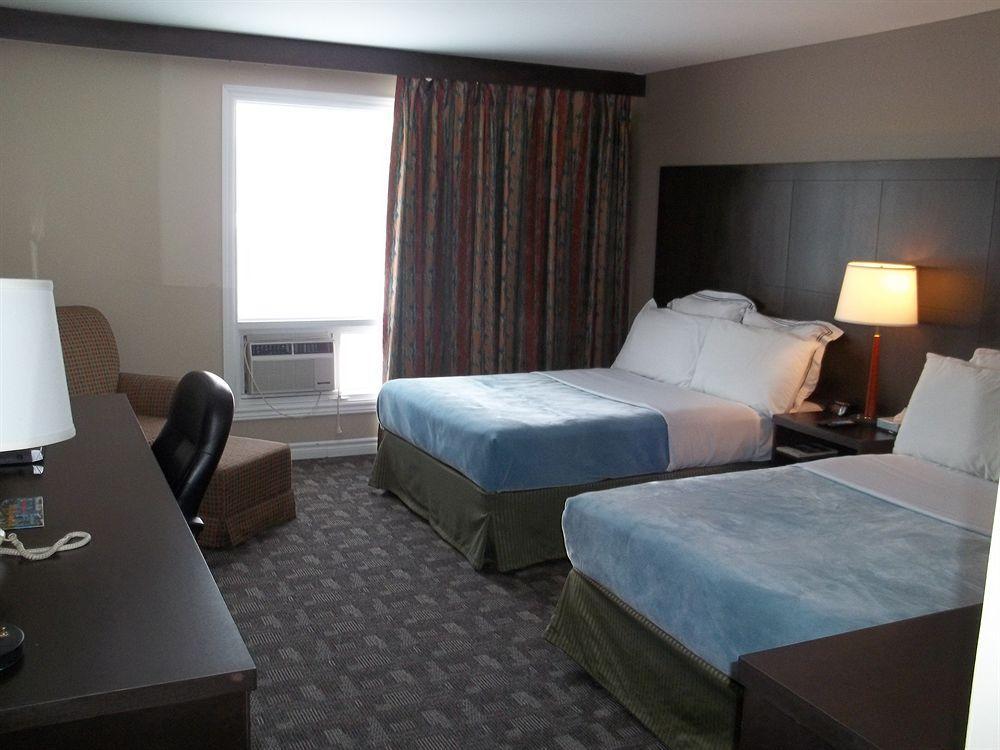 Travelodge By Wyndham Kapuskasing Exteriör bild